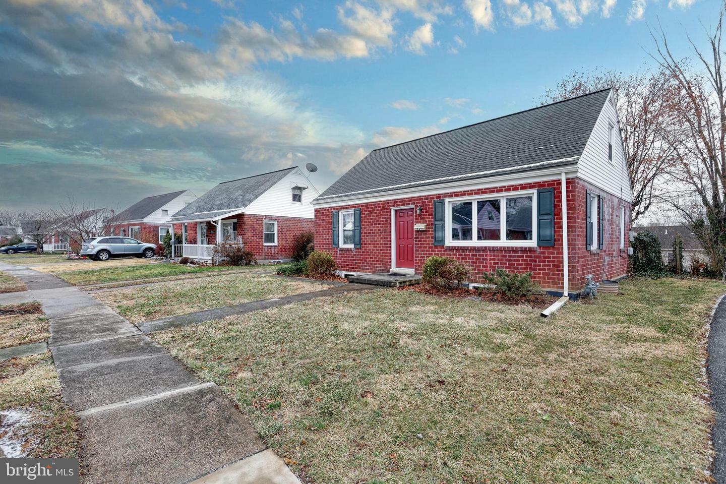 Property Photo:  629 Briarcliff Road  PA 17057 