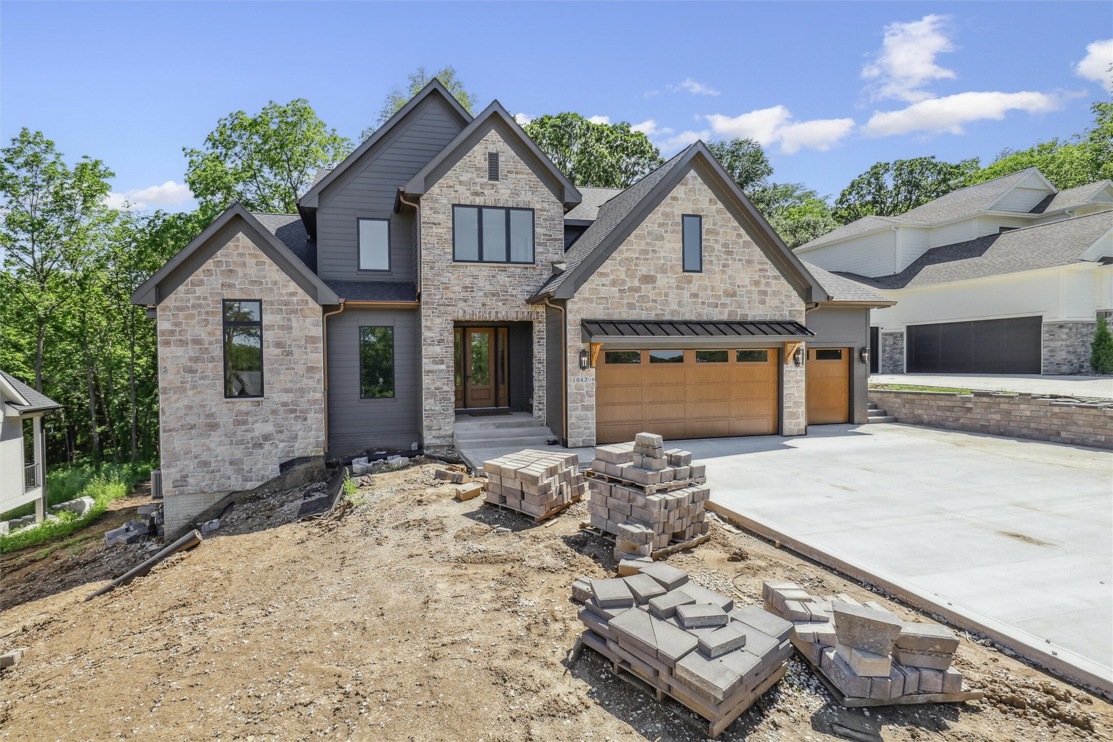 Property Photo: 10430 Thorne Drive IA 50266