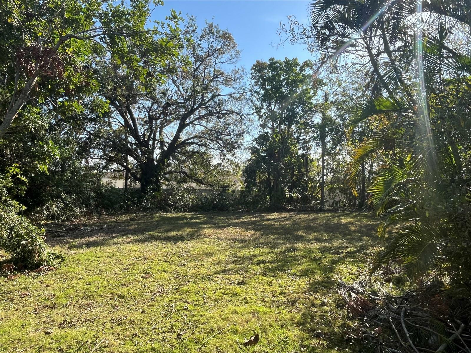 Property Photo:  2450 Ringling Boulevard  FL 34237 