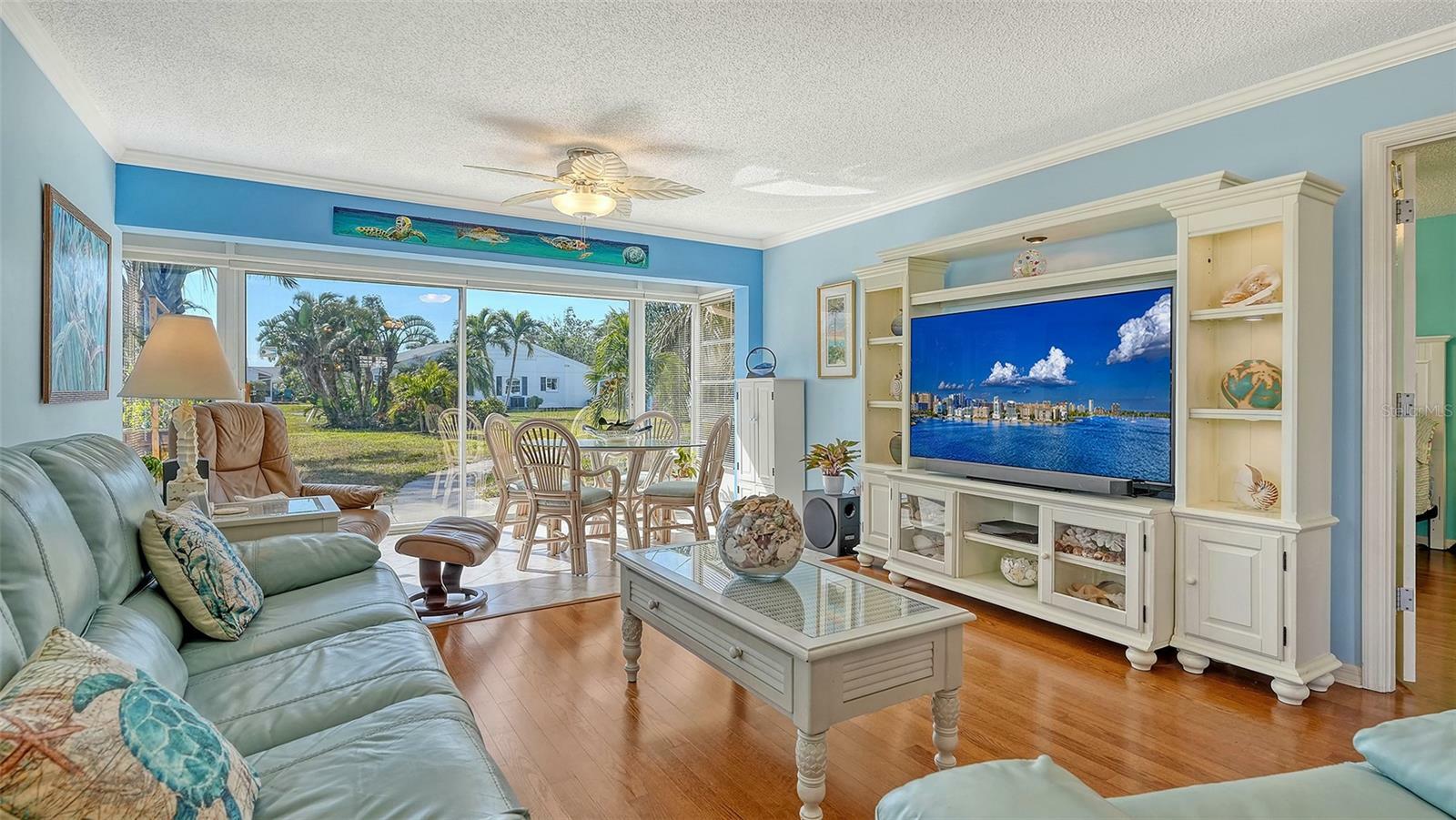 Property Photo:  4424 Mount Vernon Drive  FL 34210 