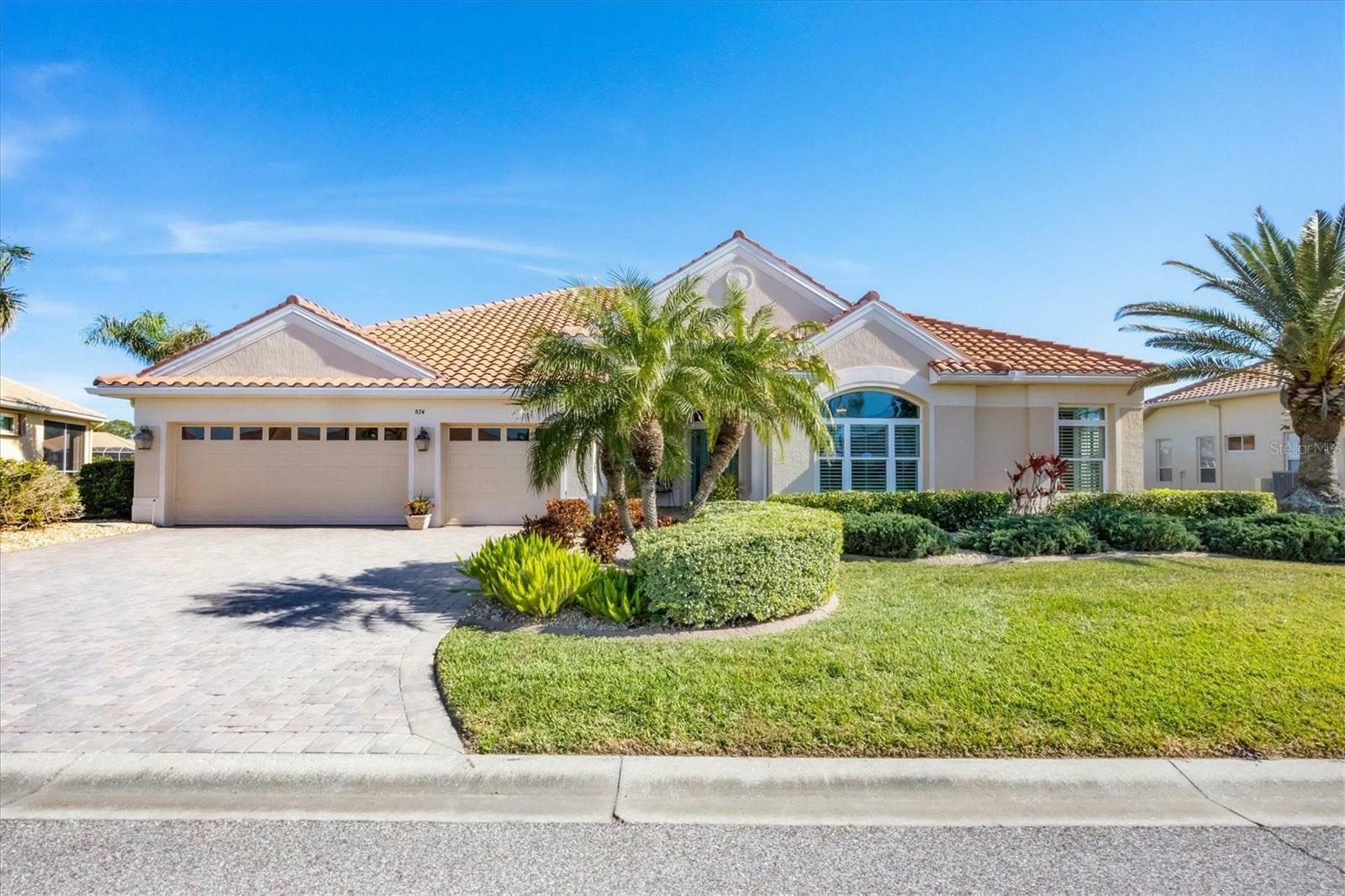 Property Photo:  874 Macaw Circle  FL 34285 