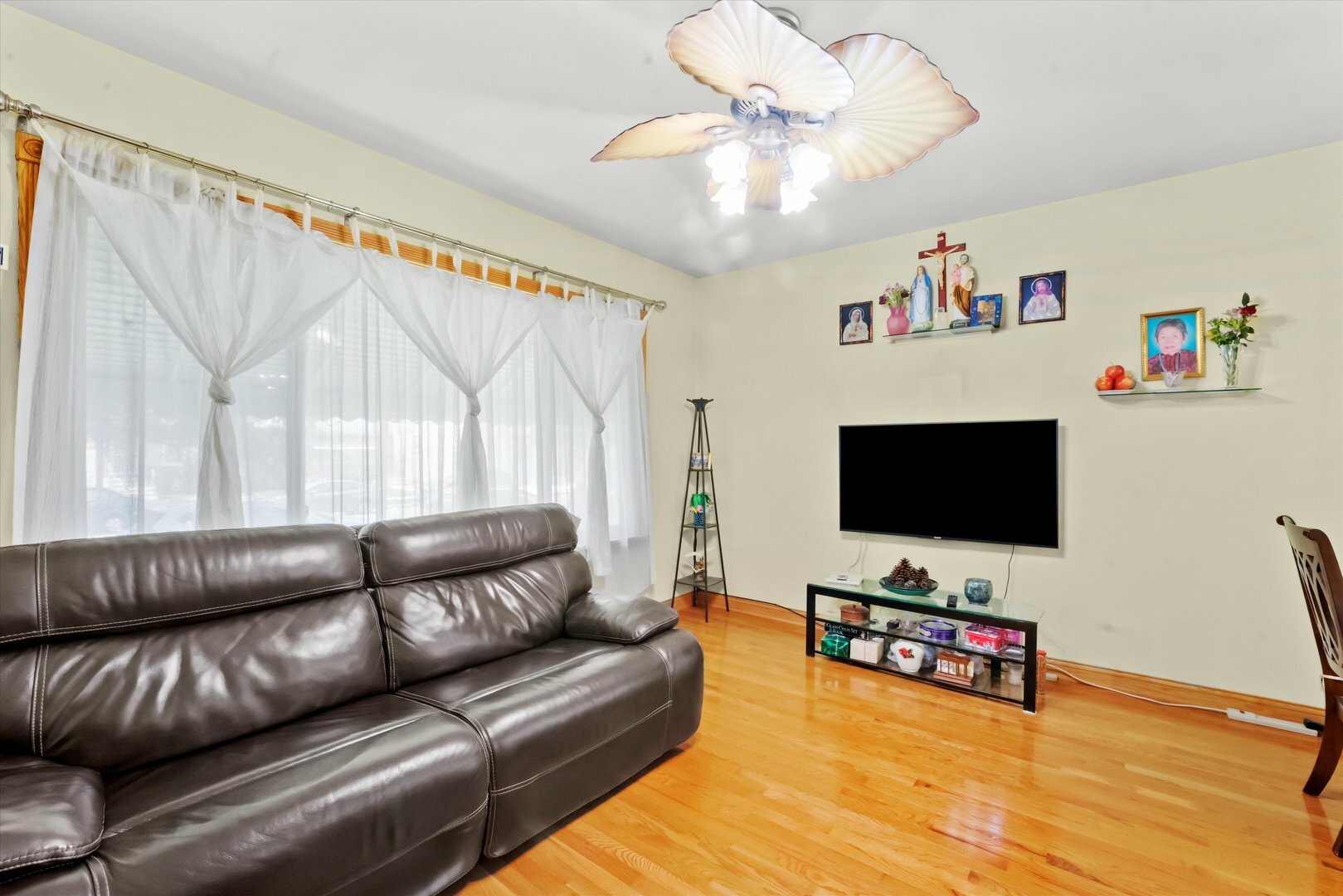 Property Photo:  5443 N Central Avenue  IL 60630 