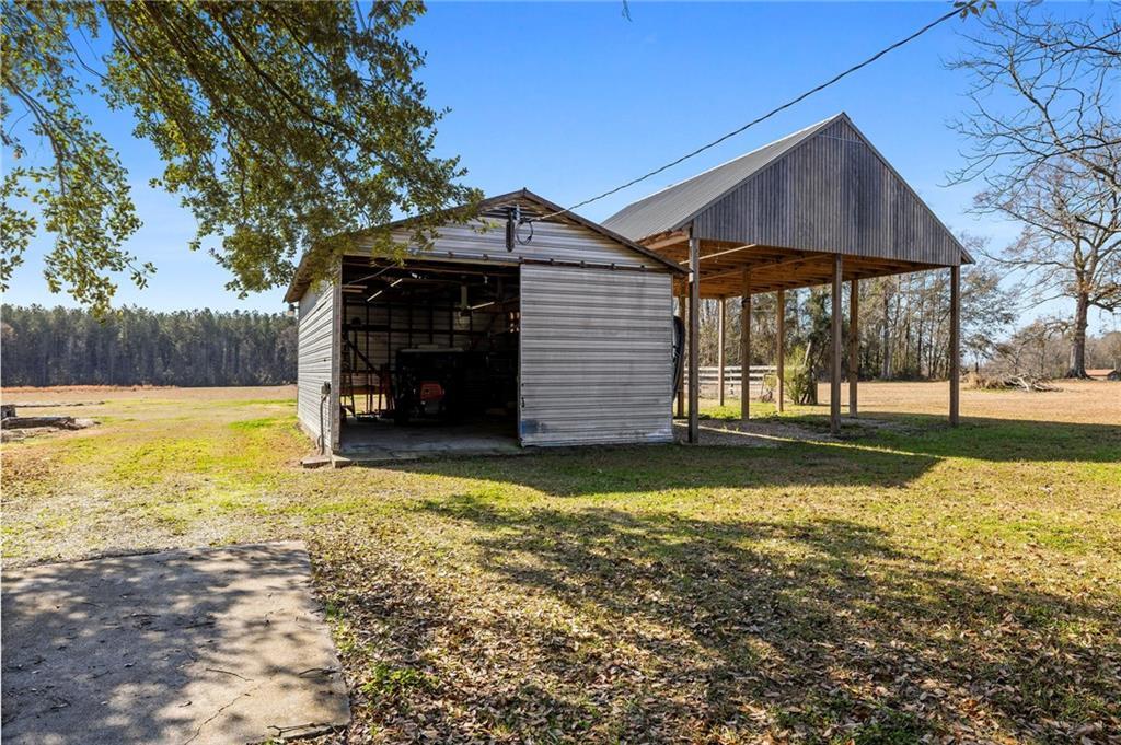 Property Photo:  22330 40 Highway  LA 70446 