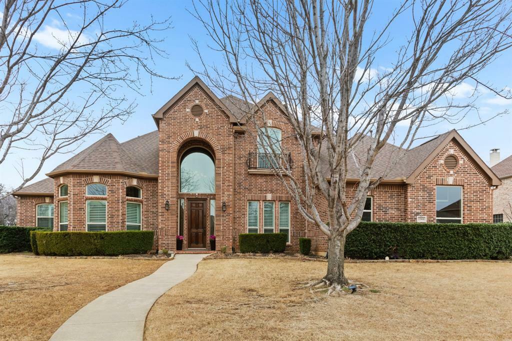 Property Photo:  2301 Roadrunner Drive  TX 75022 