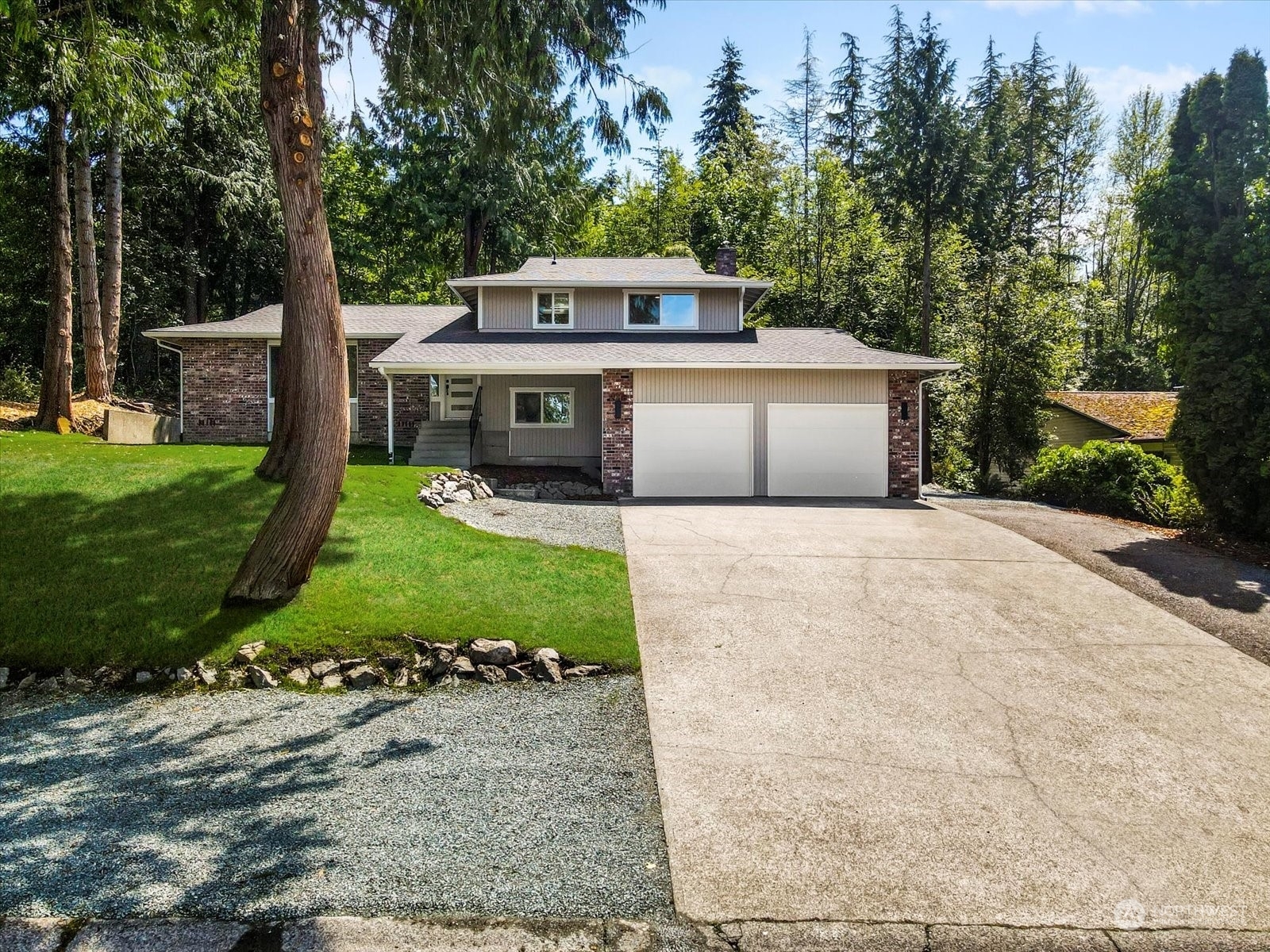 Property Photo:  2716  Iroquois Drive  WA 98273 