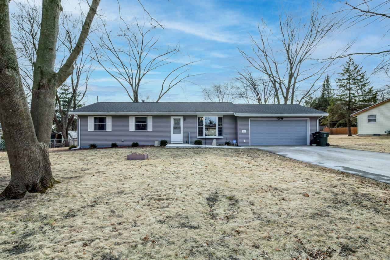 Property Photo:  521 Hyland Drive  WI 53589 