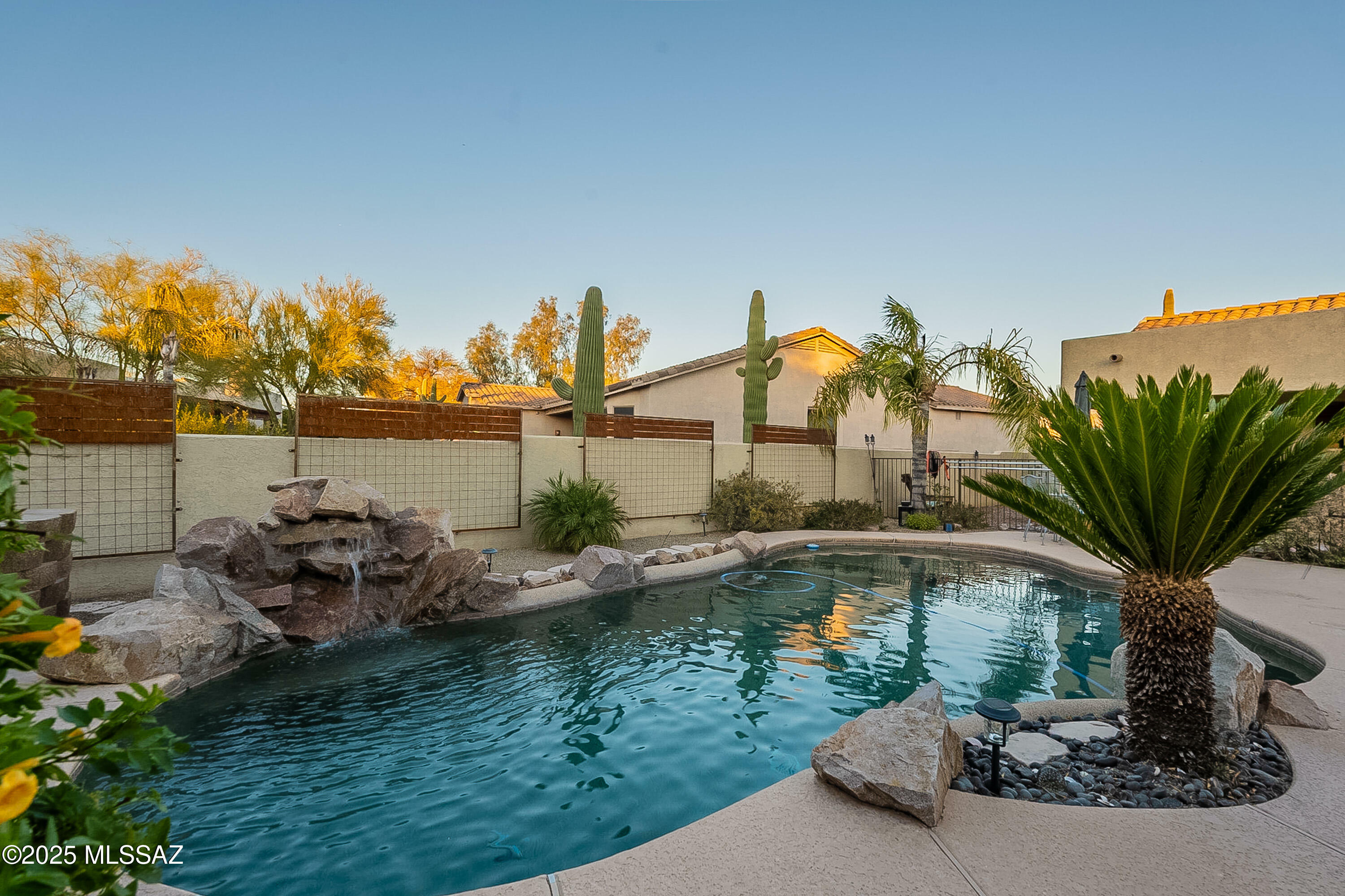 Property Photo:  11635 N Ribbonwood Drive  AZ 85737 