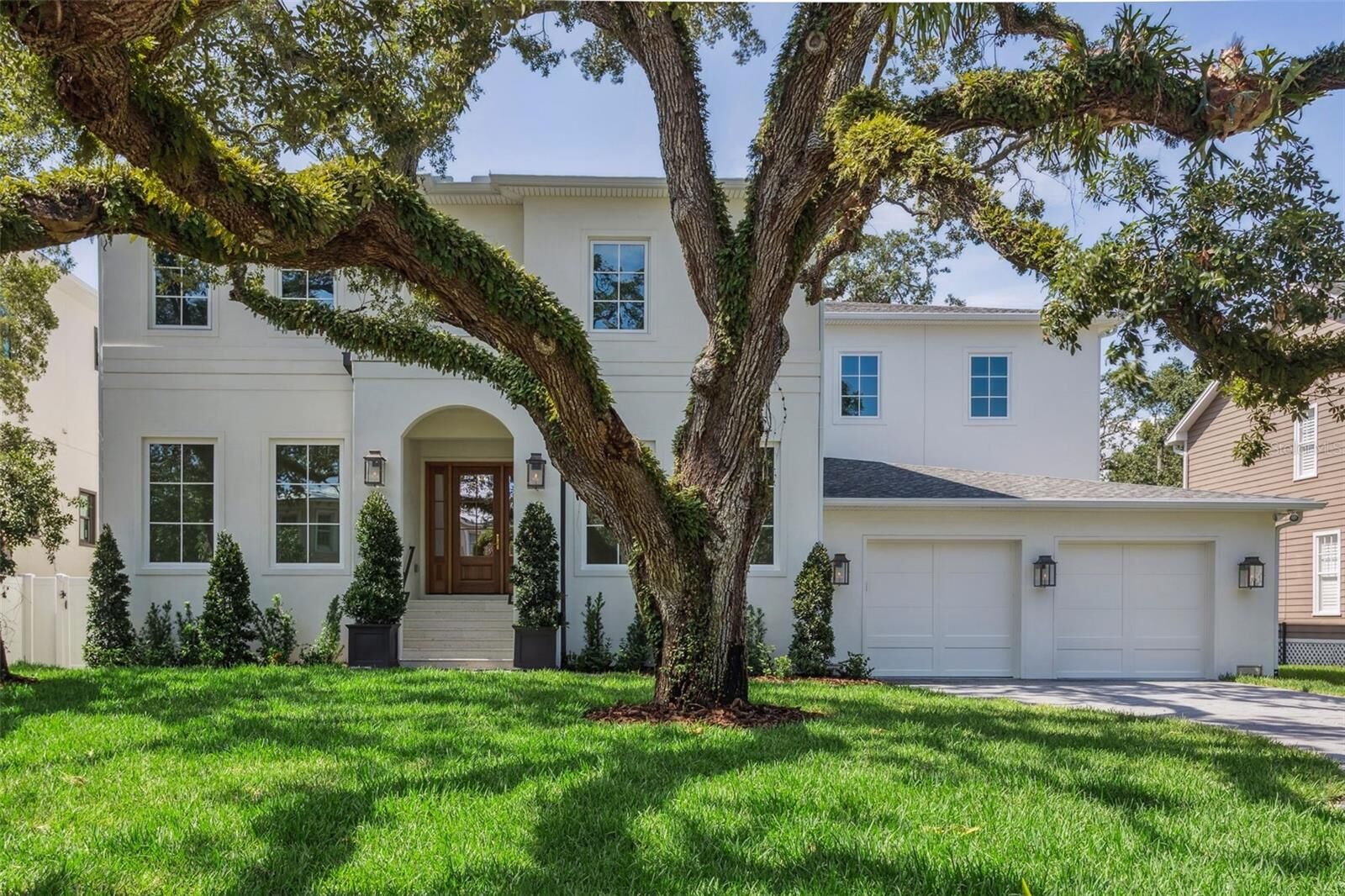 Property Photo:  4614 W Tennyson Avenue  FL 33629