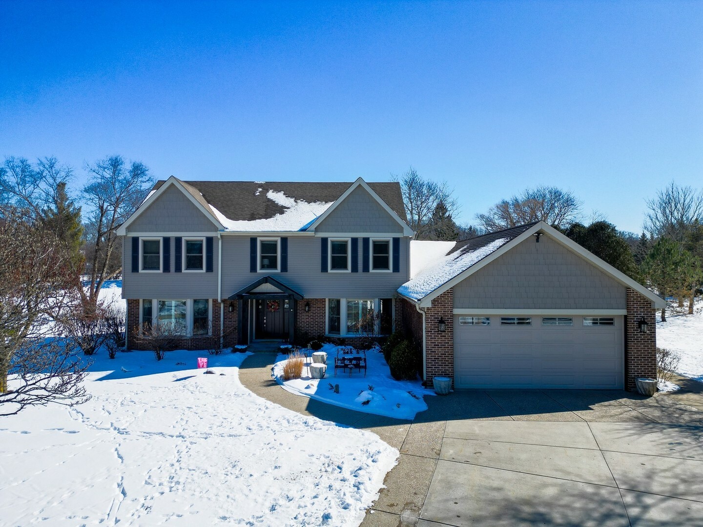 Property Photo:  823 Whitman Court  IL 60048 