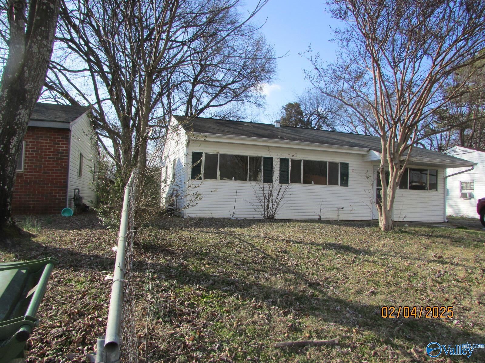 Property Photo: 1213 NW Grace Street AL 35801