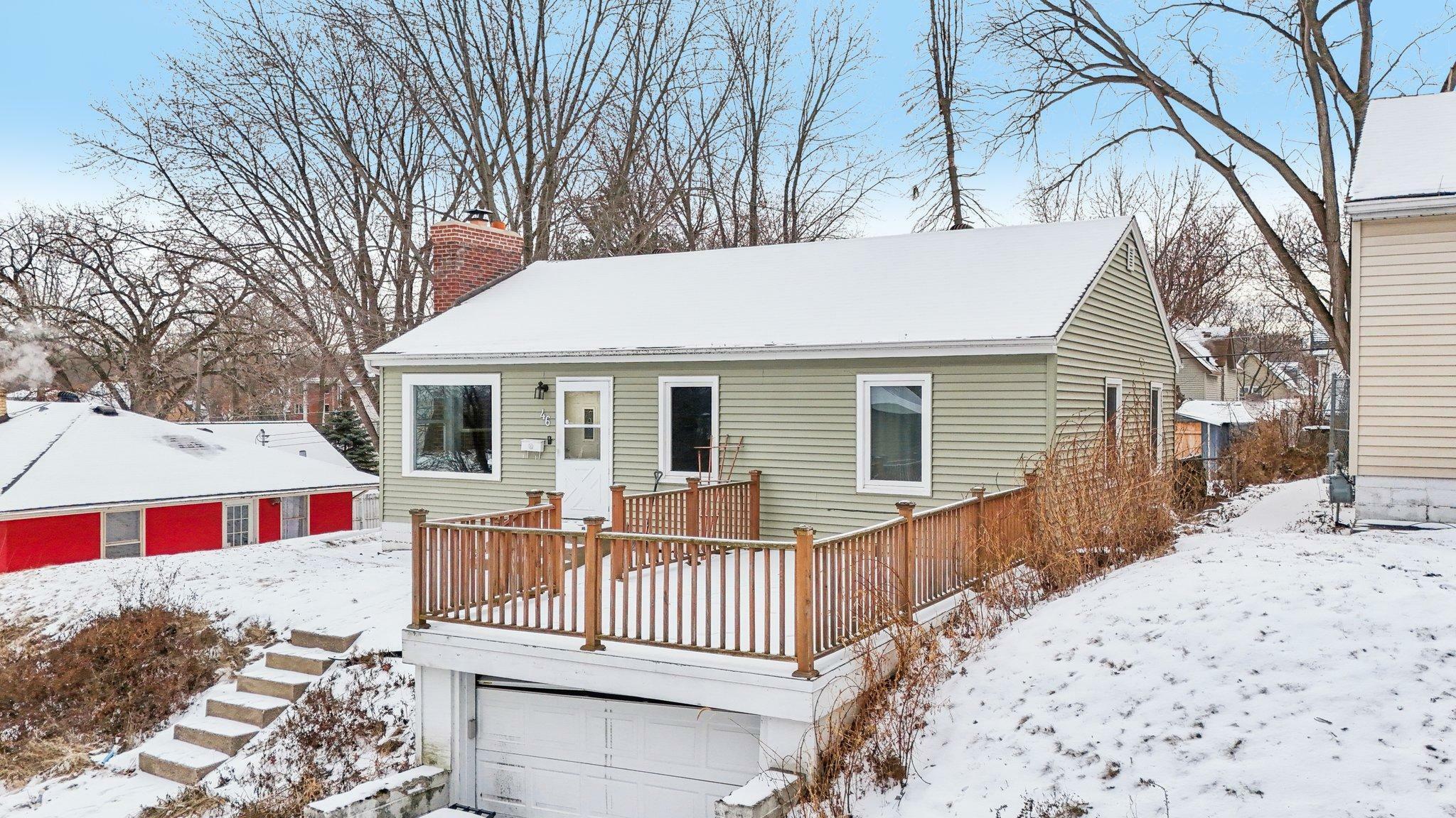 Property Photo:  46 Winona Street E  MN 55107 