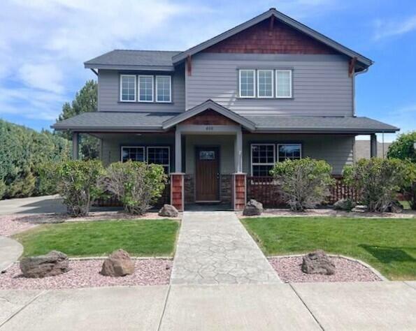 Property Photo: 406 SE Pioneer Drive OR 97754