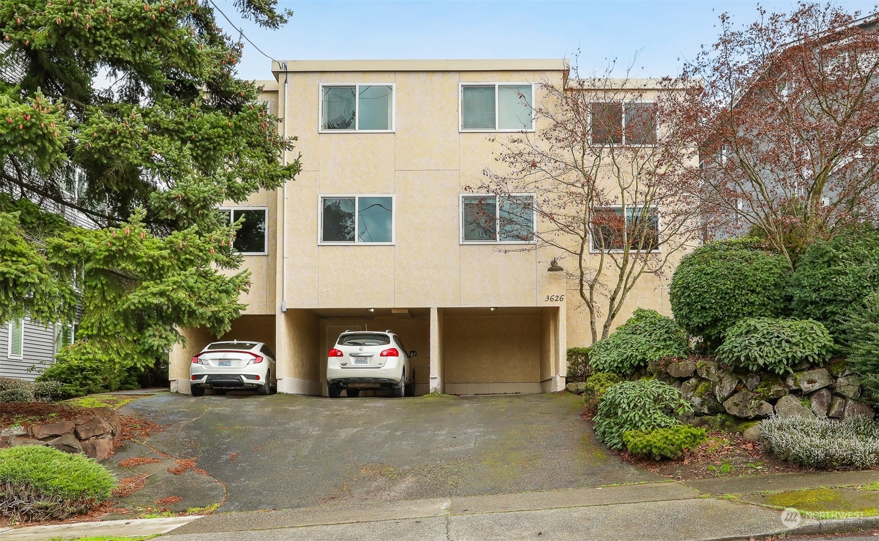 3626  14th Avenue W 104  Seattle WA 98119 photo