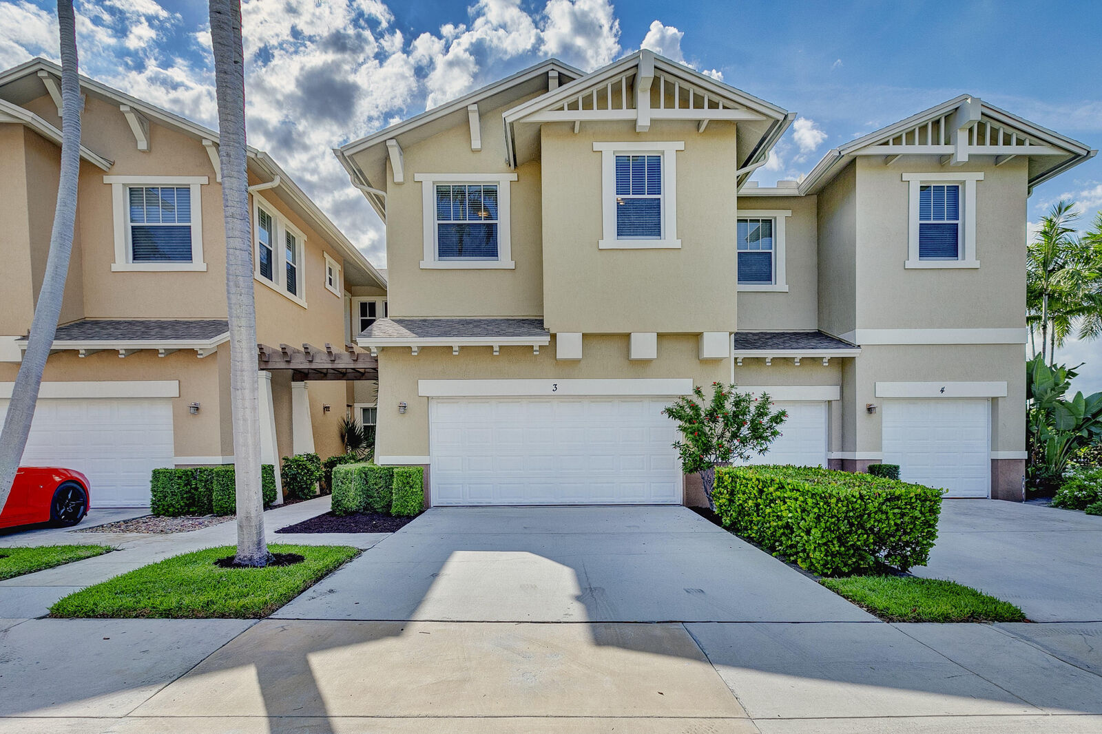 Property Photo: 685 Pacific Grove Drive 3 FL 33401