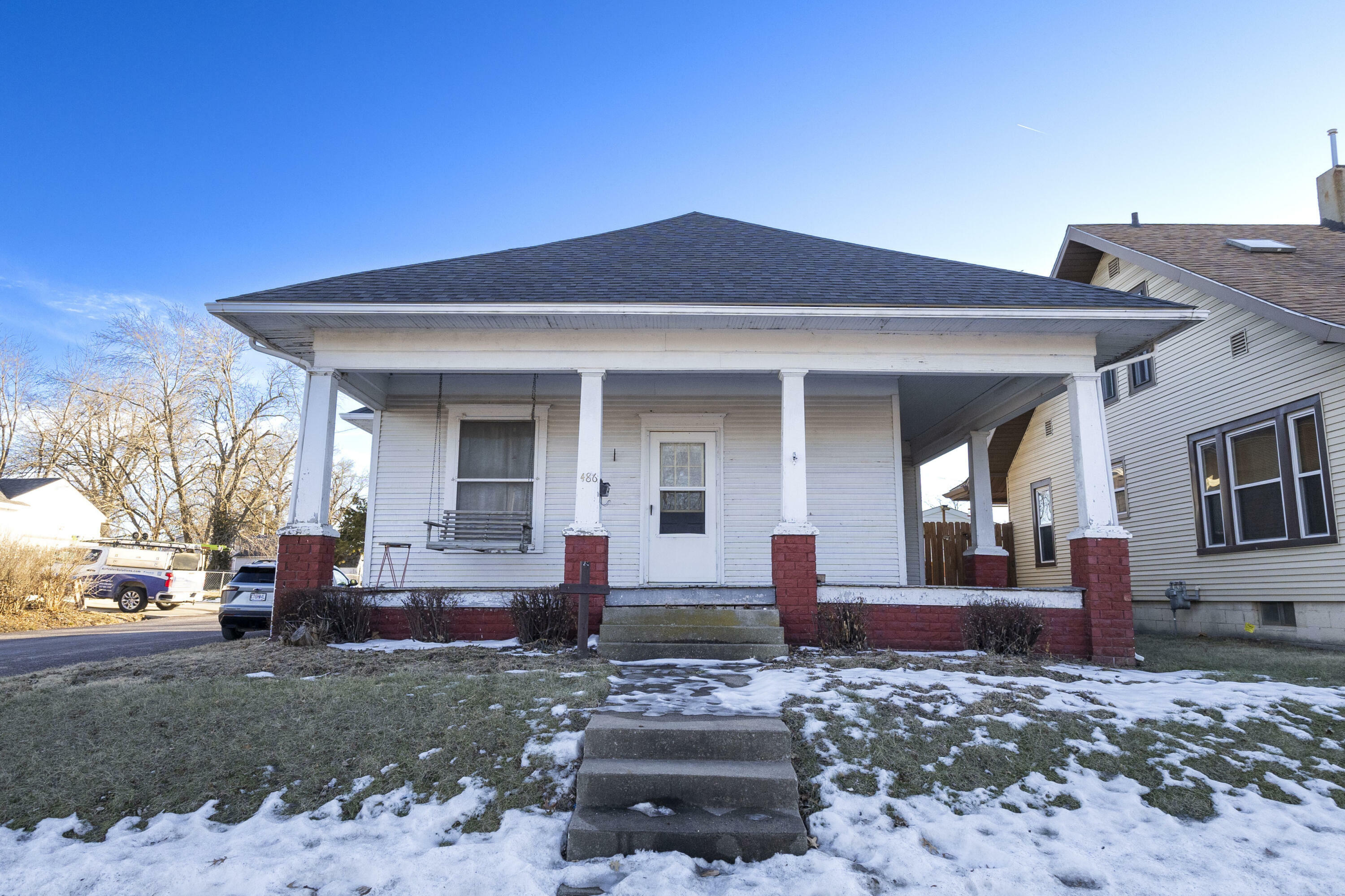 Property Photo:  486 E Rollins St.  MO 65270 