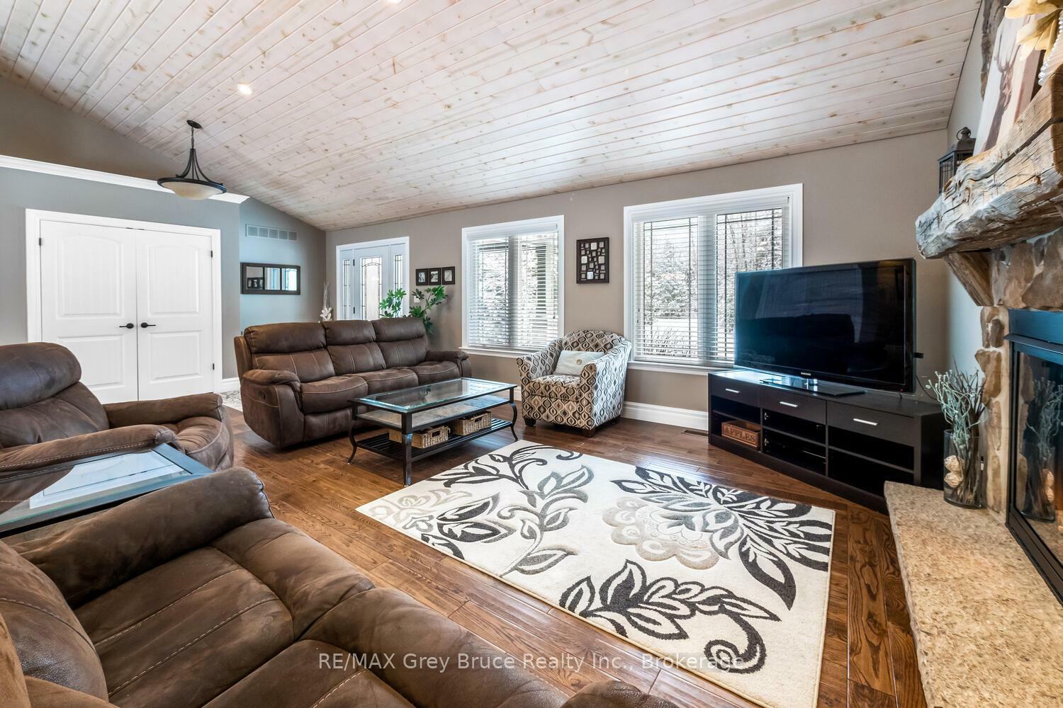 Property Photo: 40 Pine Forest Drive ON N0H 2G0