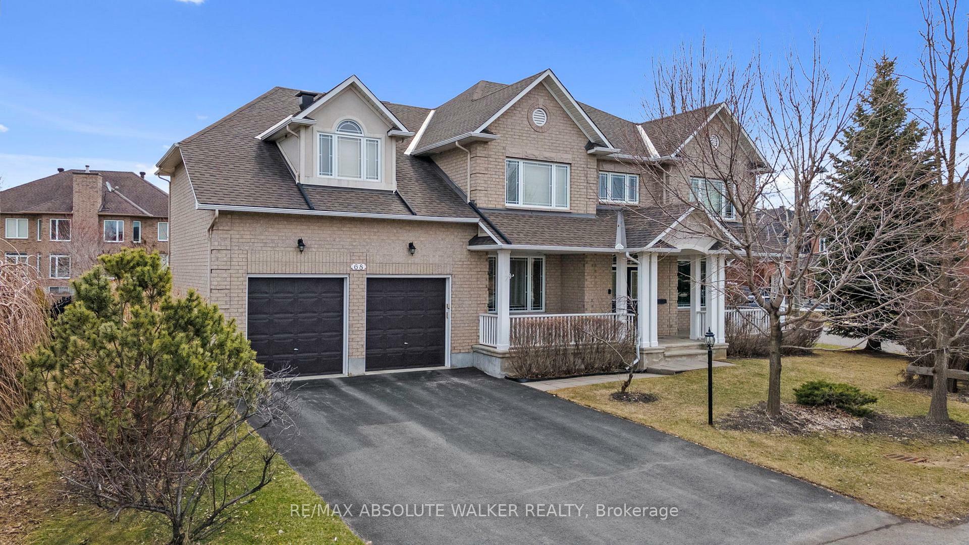 Property Photo: 68 Tradewinds Drive ON K2G 6Y8