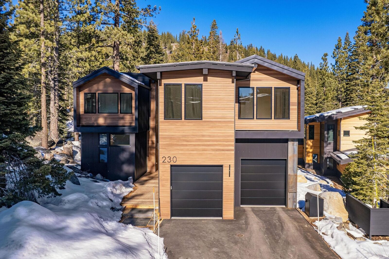 Property Photo:  230 Smiley Court #7  CA 96146 