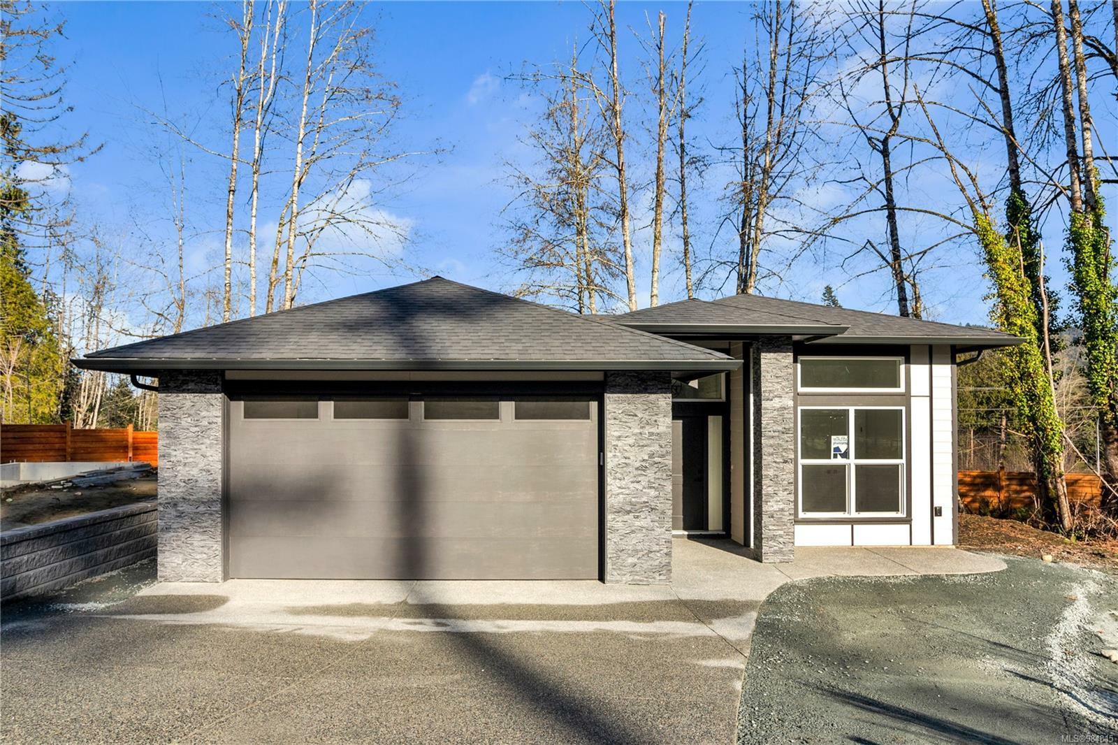 Property Photo:  115 Bald Eagle Cres  BC V9G 0C2 