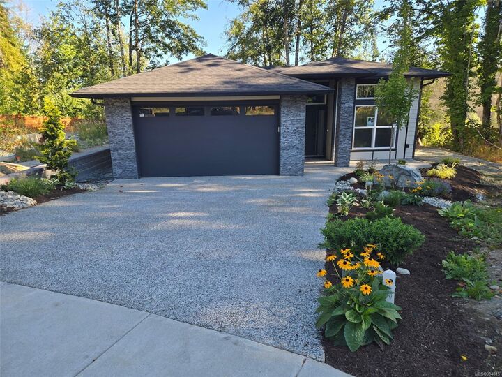115 Bald Eagle Cres  Ladysmith BC V9G 0C2 photo