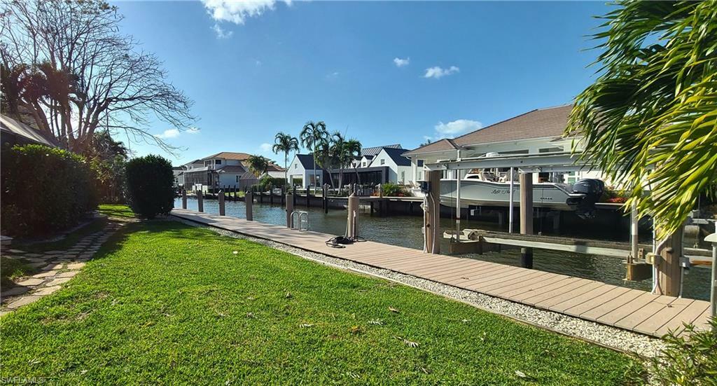 Property Photo: 1890 Tarpon Rd FL 34102