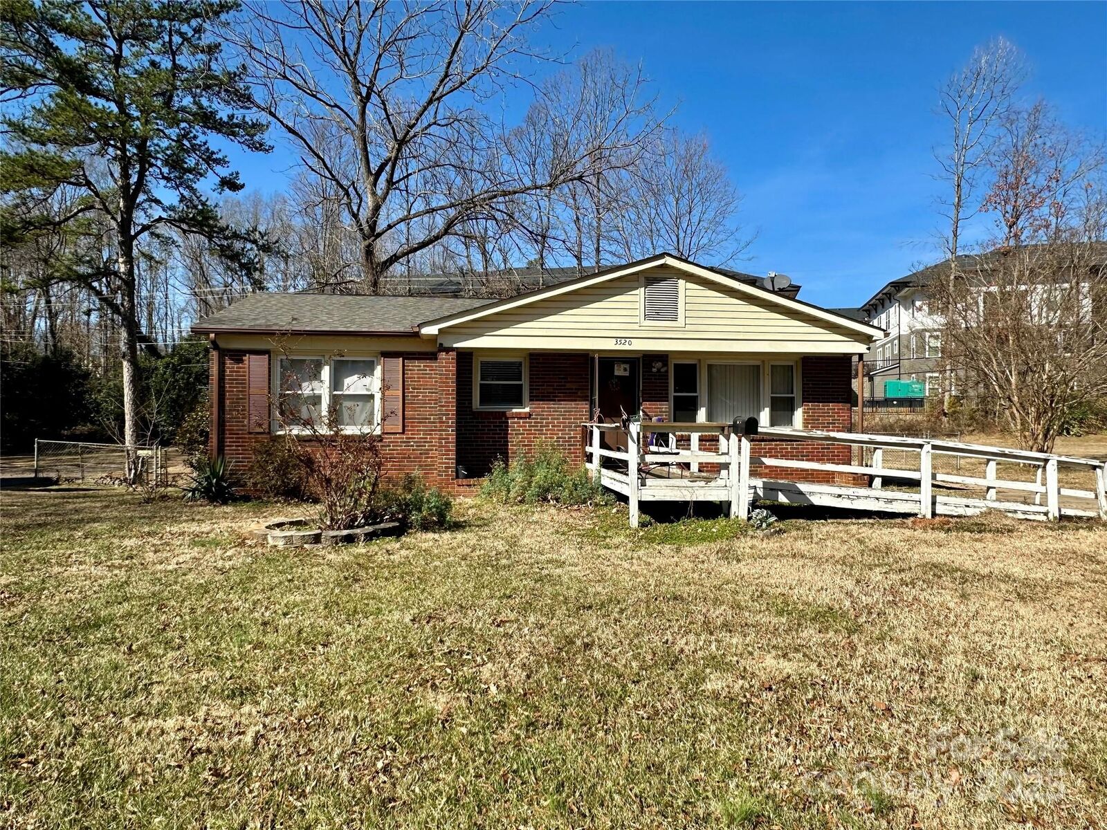 Property Photo: 3520 Carlyle Drive NC 28208