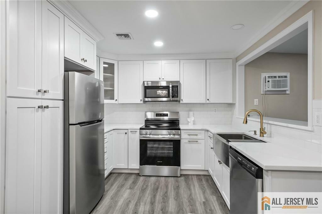 Property Photo: 284 Tabor Road 284B NJ 08831