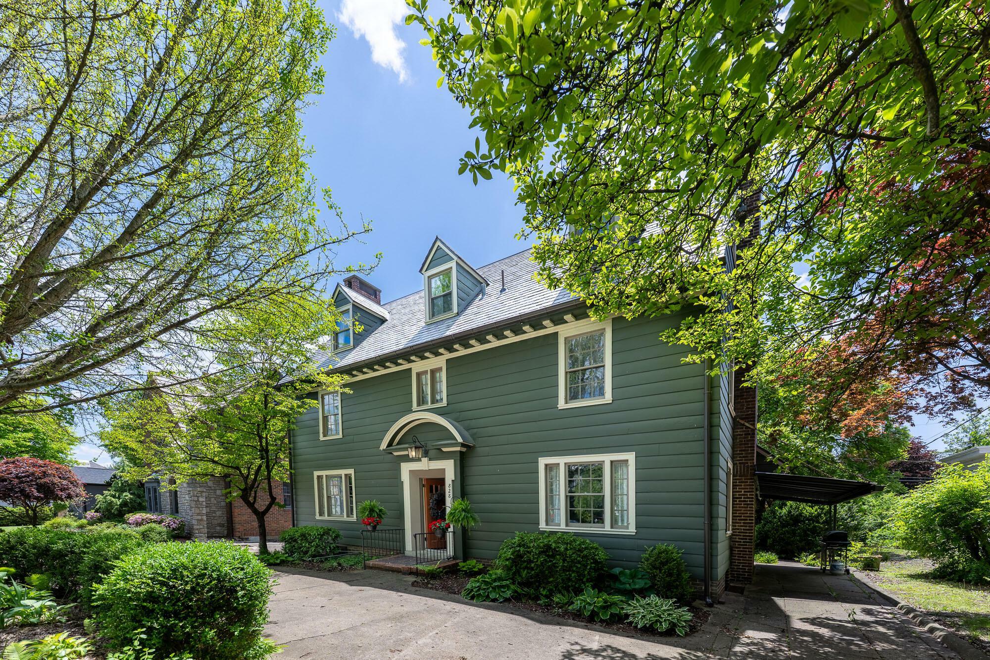 Property Photo: 828 Adair Avenue OH 43701
