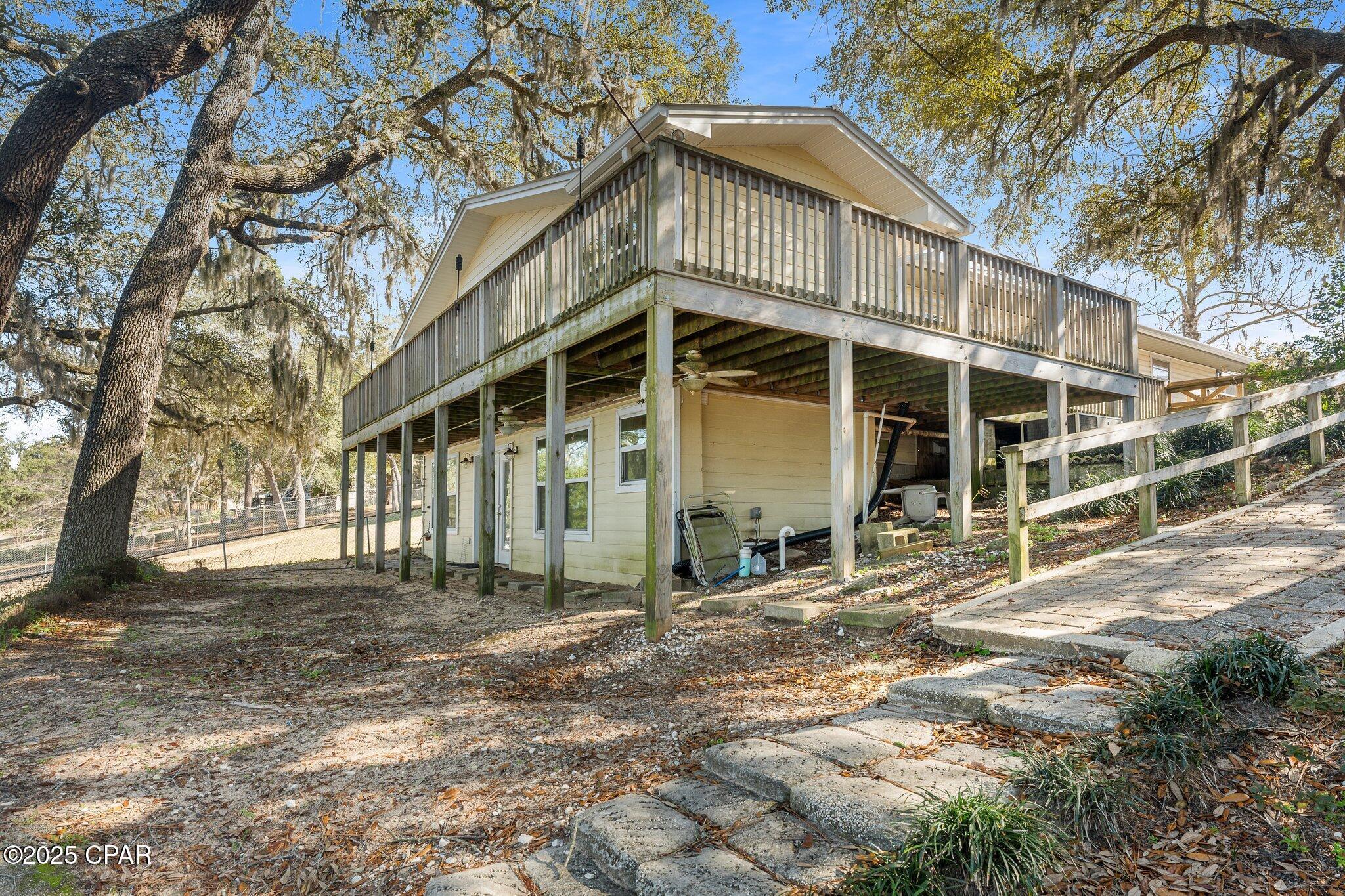Property Photo: 4215 Crystal Lake Drive FL 32428