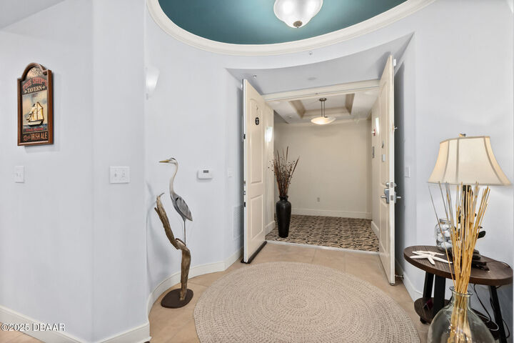 Property Photo: 1925 S Atlantic Avenue 811 FL 32118