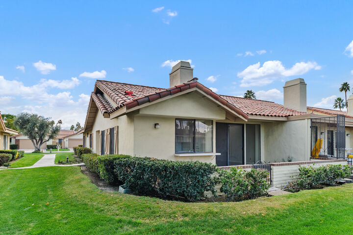 Property Photo: 314 Sierra Madre S CA 92260