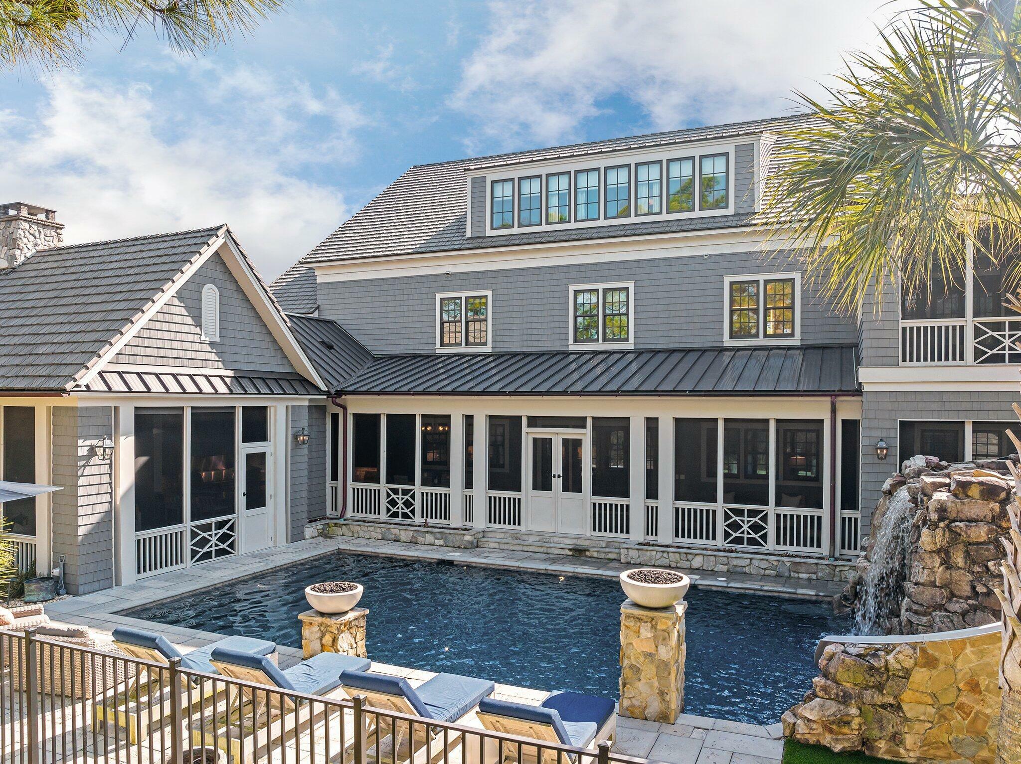 Property Photo: 179 Brenda Lane FL 32461