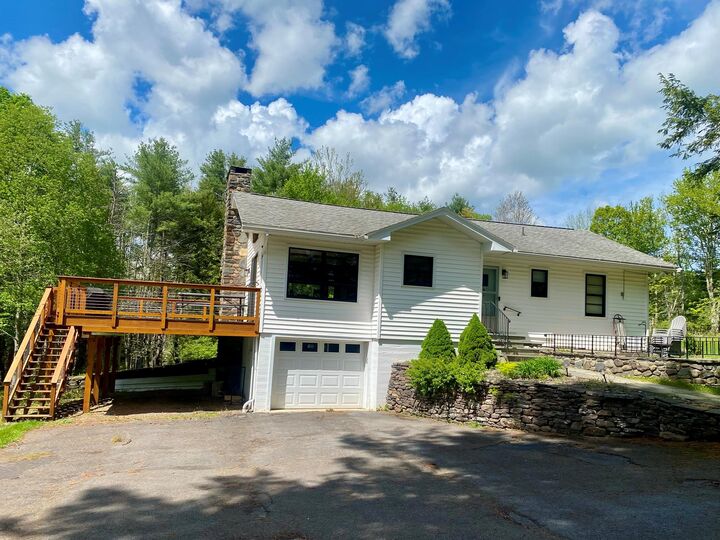 Property Photo:  21 Nauvoo Road  NY 12496 