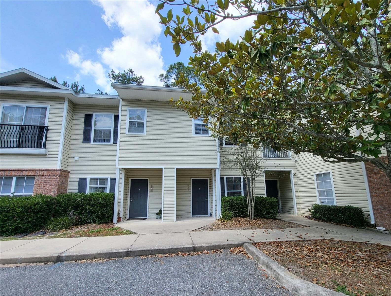 Property Photo: 4950 NW 44th Lane 103 FL 32606