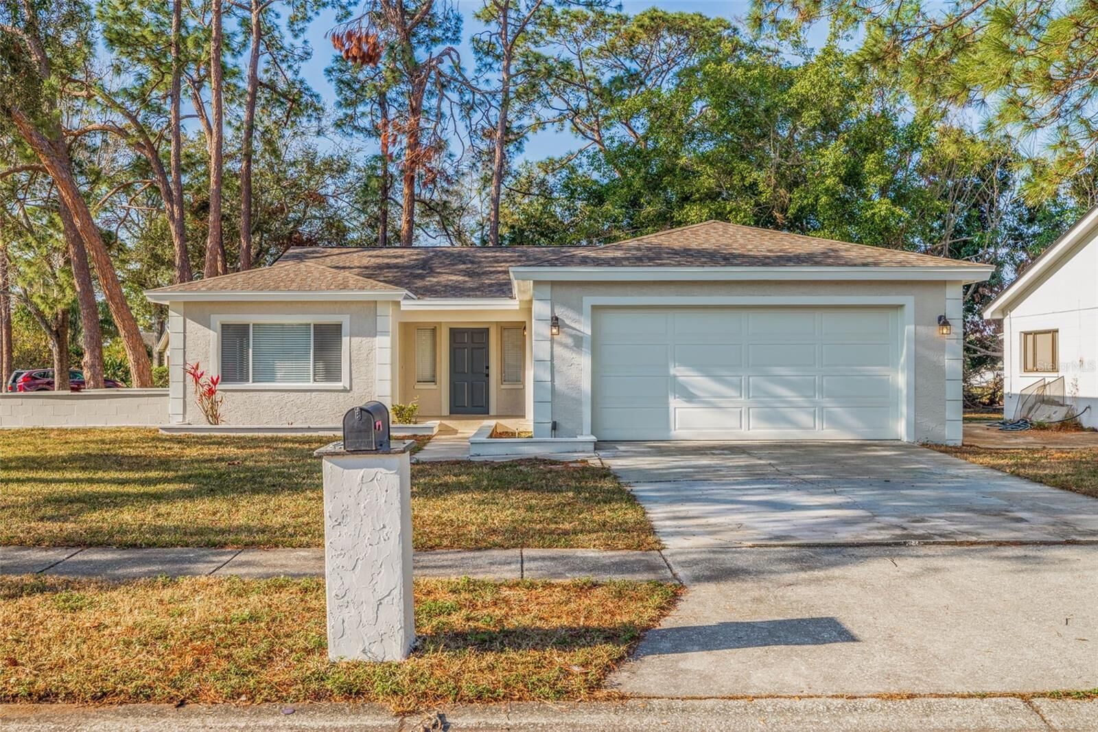 Property Photo:  6905 122nd Drive  FL 33773 