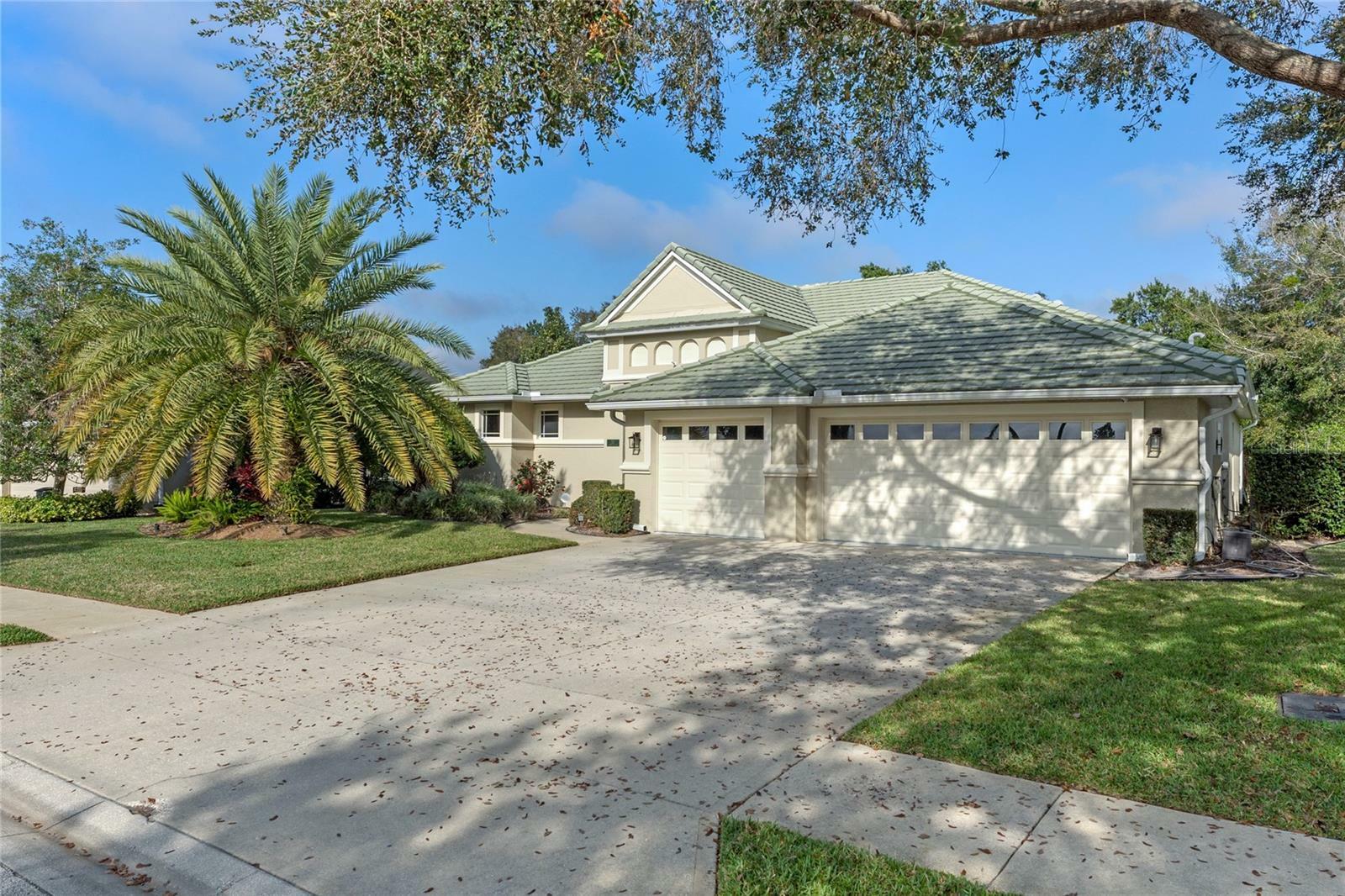 Property Photo:  121 Hammock Oak Circle  FL 32713 