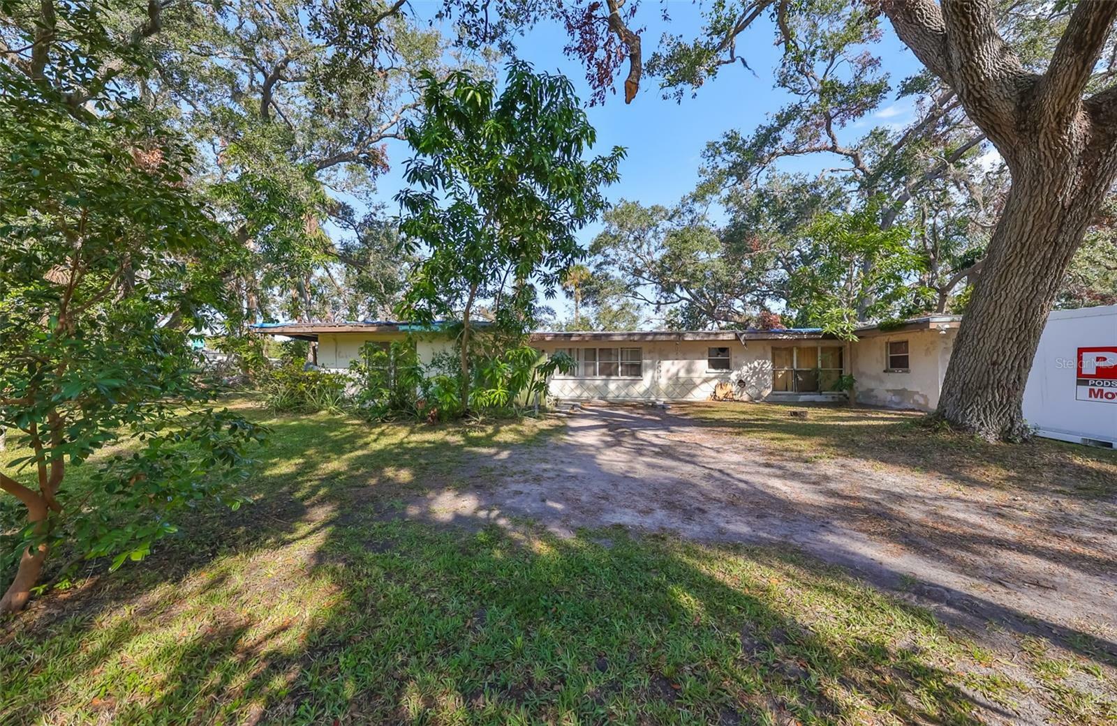 Property Photo:  206 37th Street Court E  FL 34221 