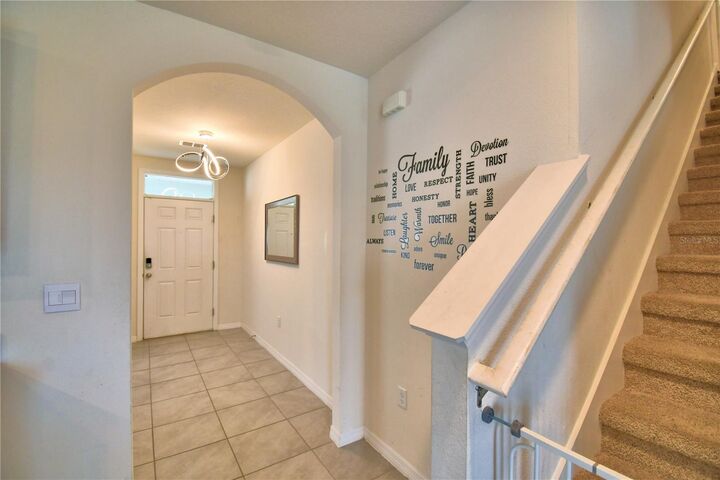 Property Photo: 2816 Ivy Lake Court FL 33811