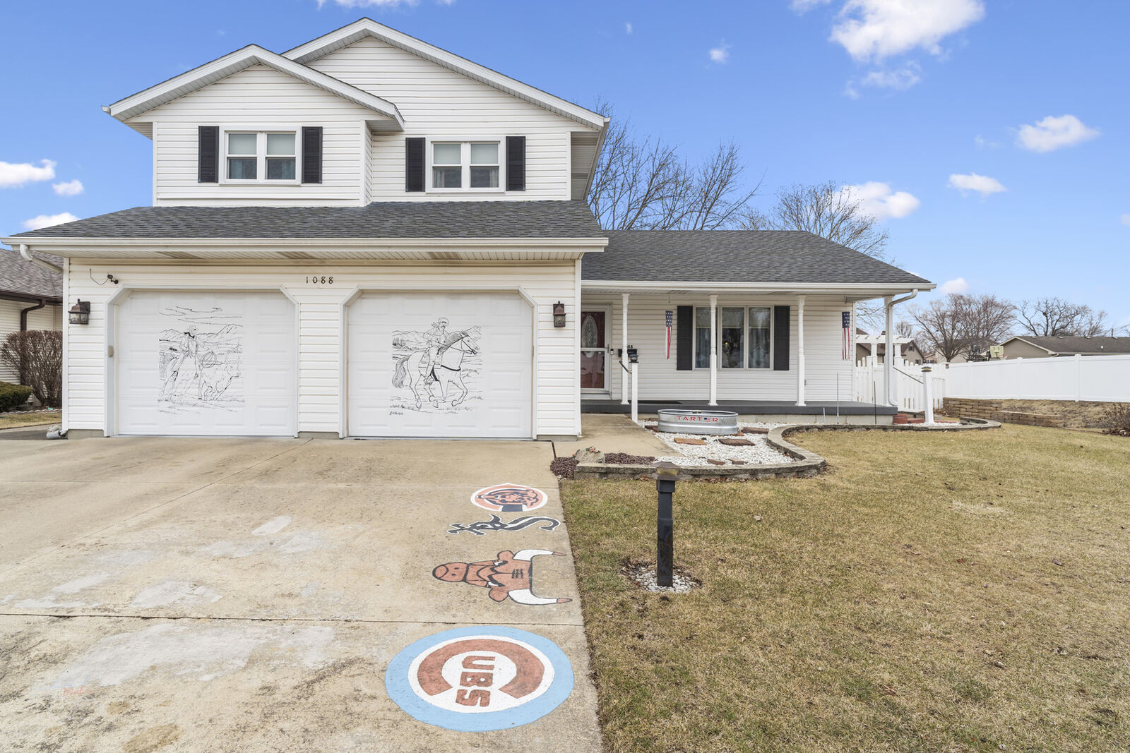 Property Photo:  1088 Yale Avenue  IL 60914