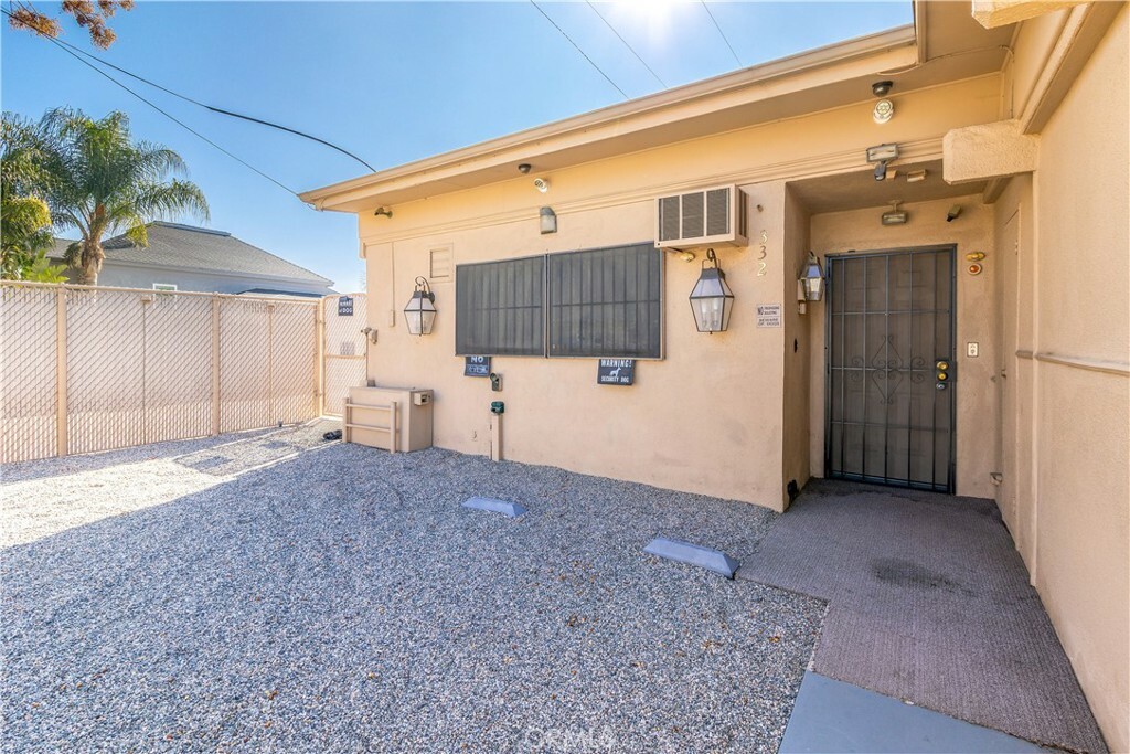 Property Photo:  332 E 7th Street  CA 92583 