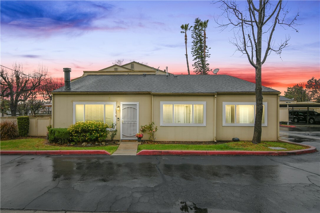 1499 W Cypress Street B  San Dimas CA 91773 photo