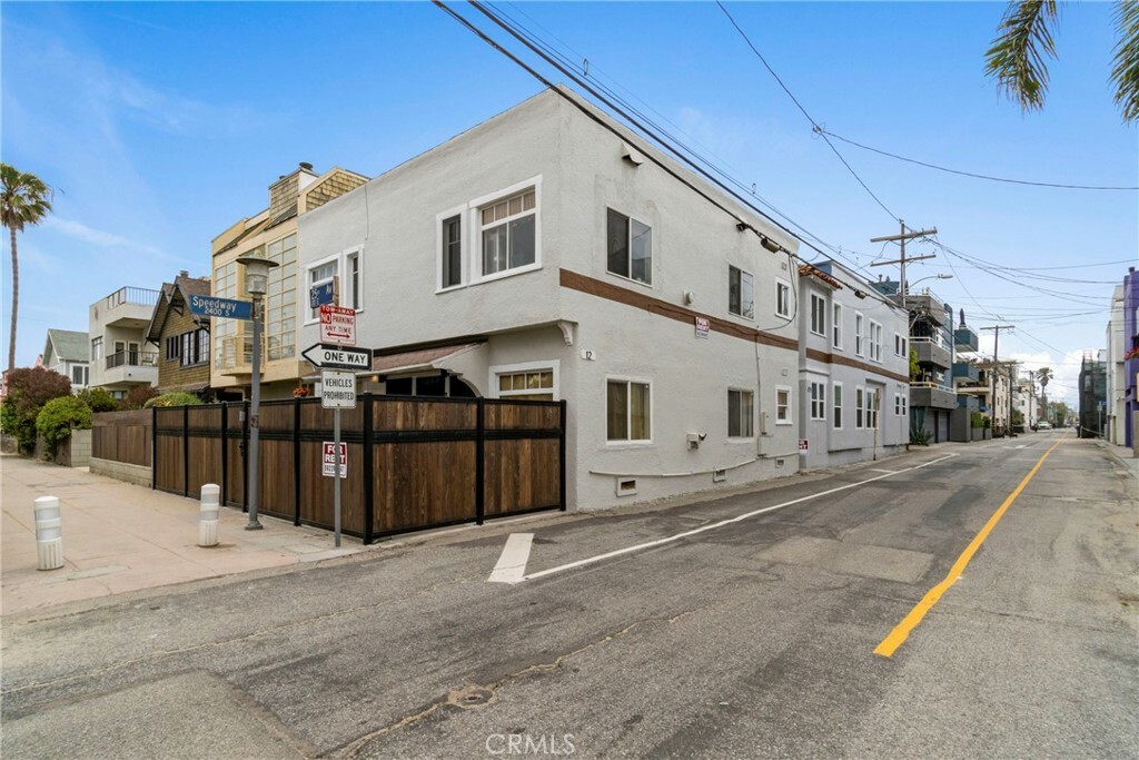 12 25th Place 1  Venice CA 90291 photo
