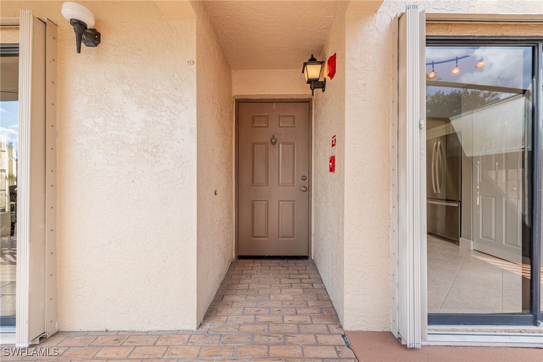 Property Photo: 15464 Admiralty Circle 6 FL 33917