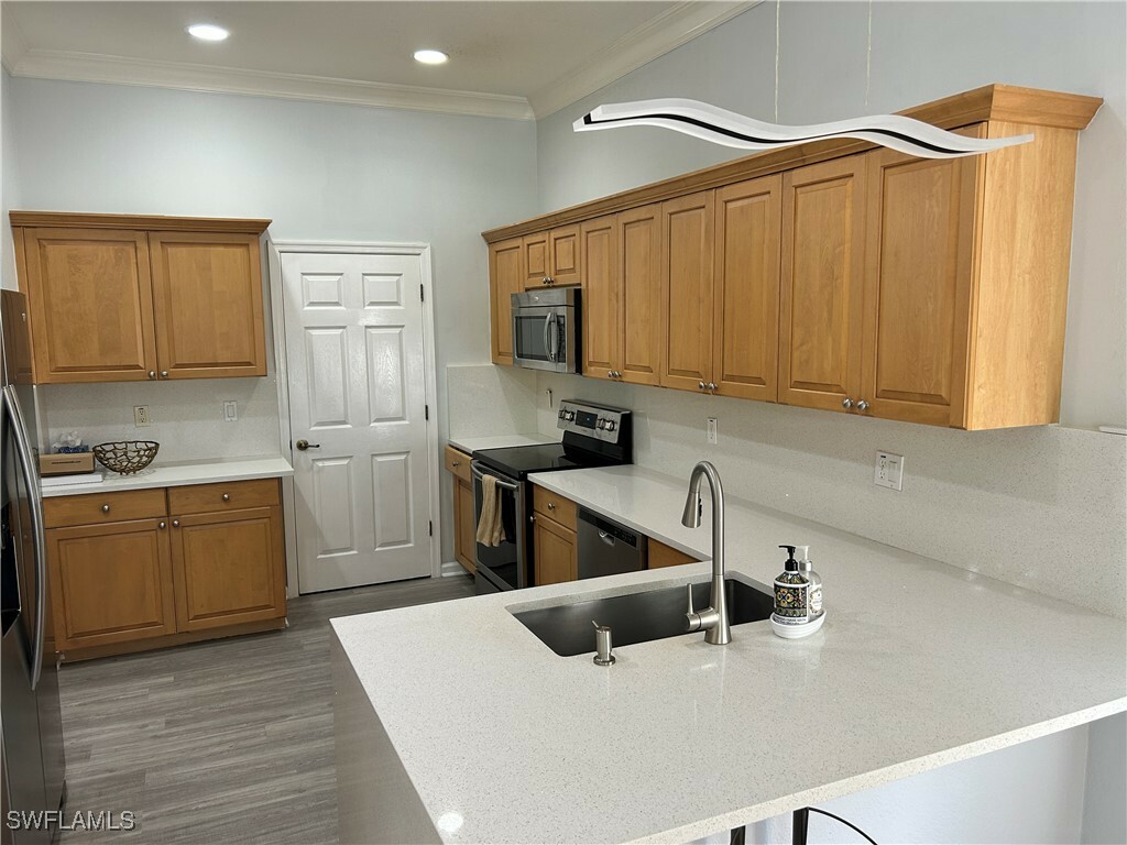 Property Photo: 8318 Valiant Drive FL 34104