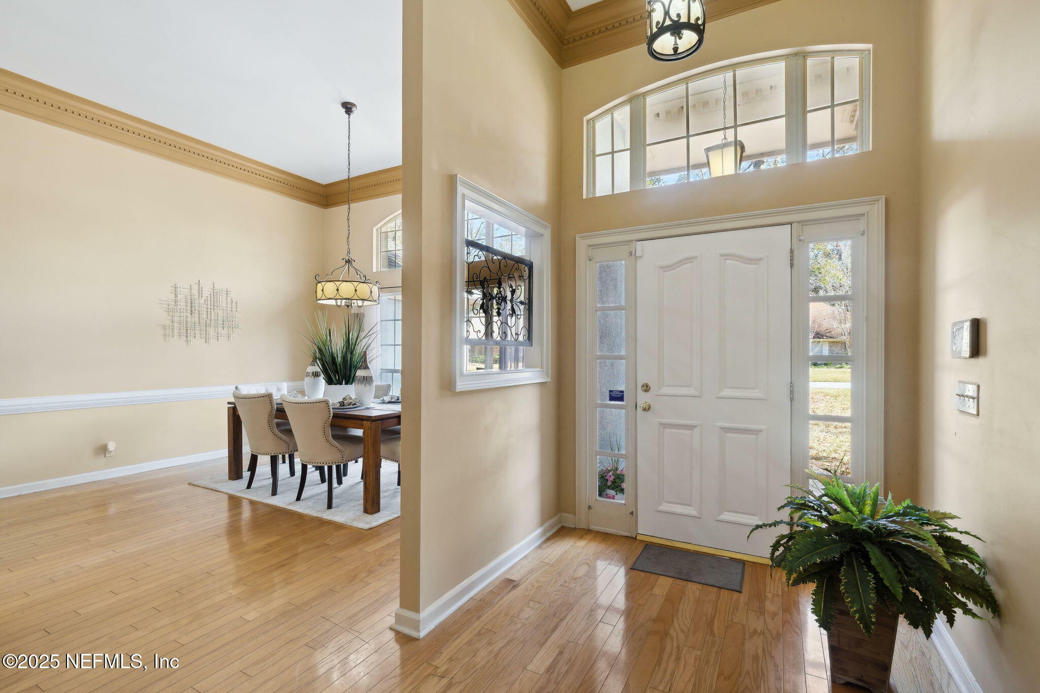 Property Photo: 11718 N Gran Crique Court FL 32223