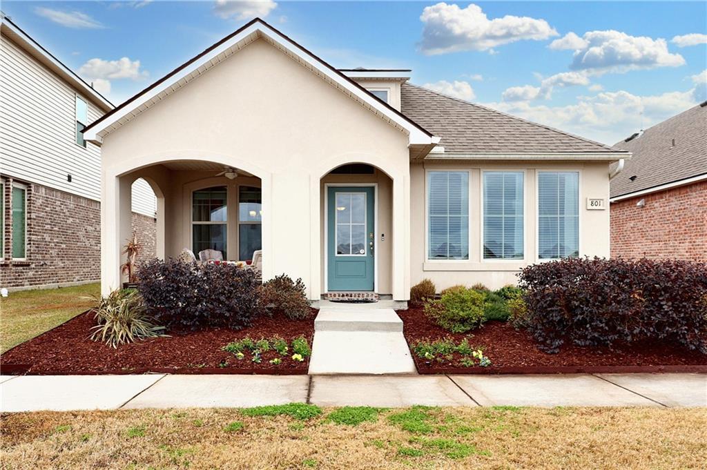 Property Photo: 801 Pelican Bay Drive LA 70461