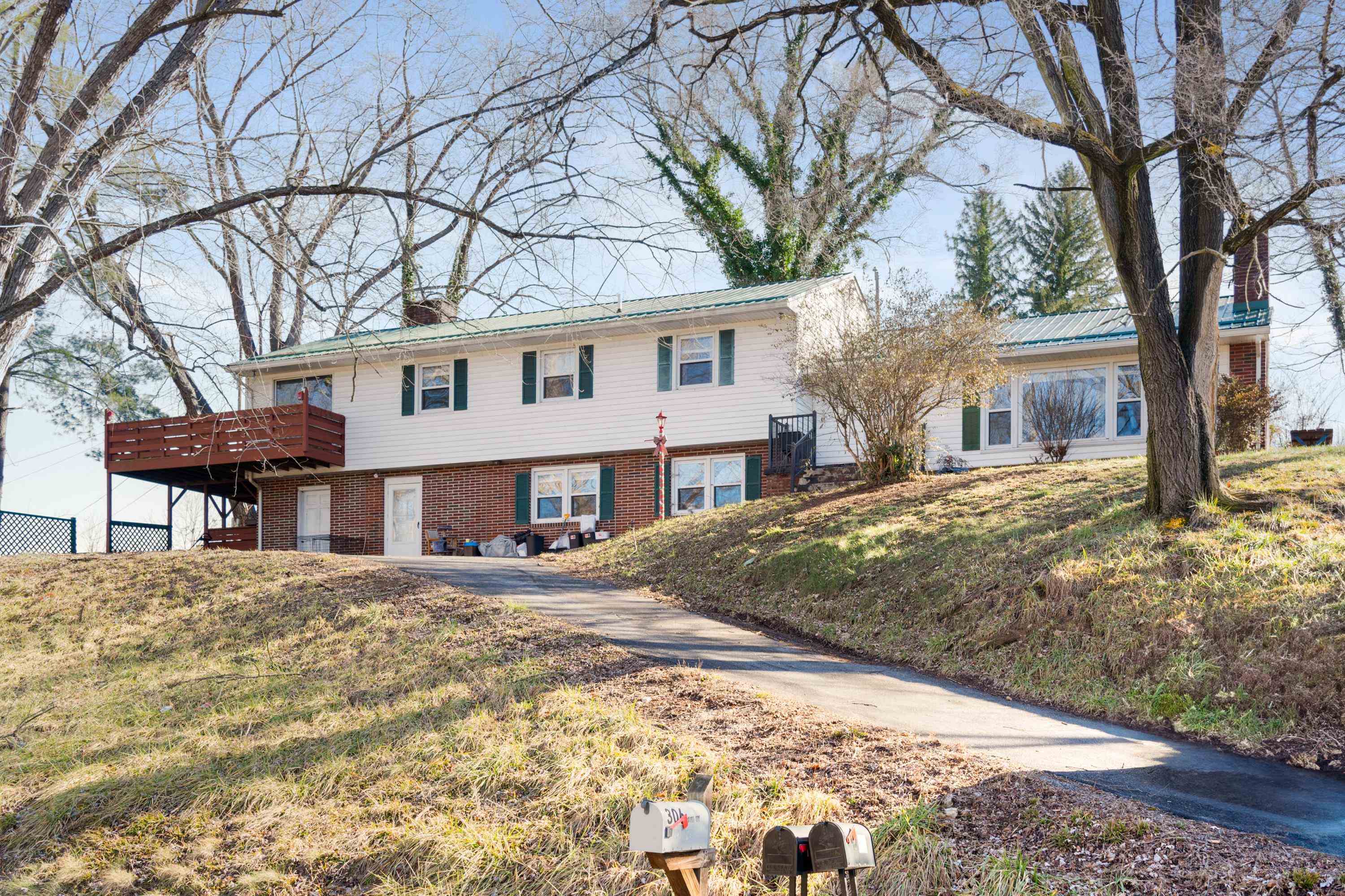 Property Photo: 306 Gale Road VA 24134