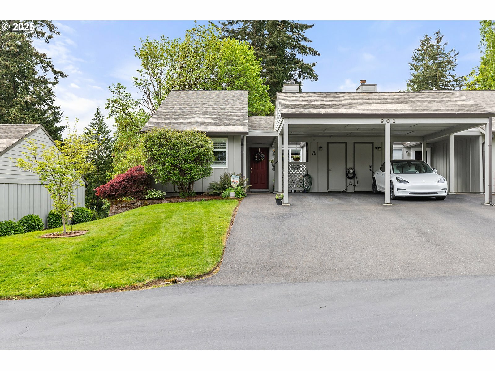 Property Photo: 901 NW 132nd St A WA 98685
