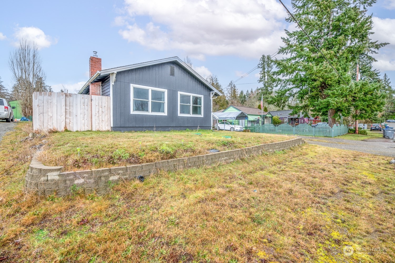 Property Photo:  2518 NE Franklin Street  WA 98310 