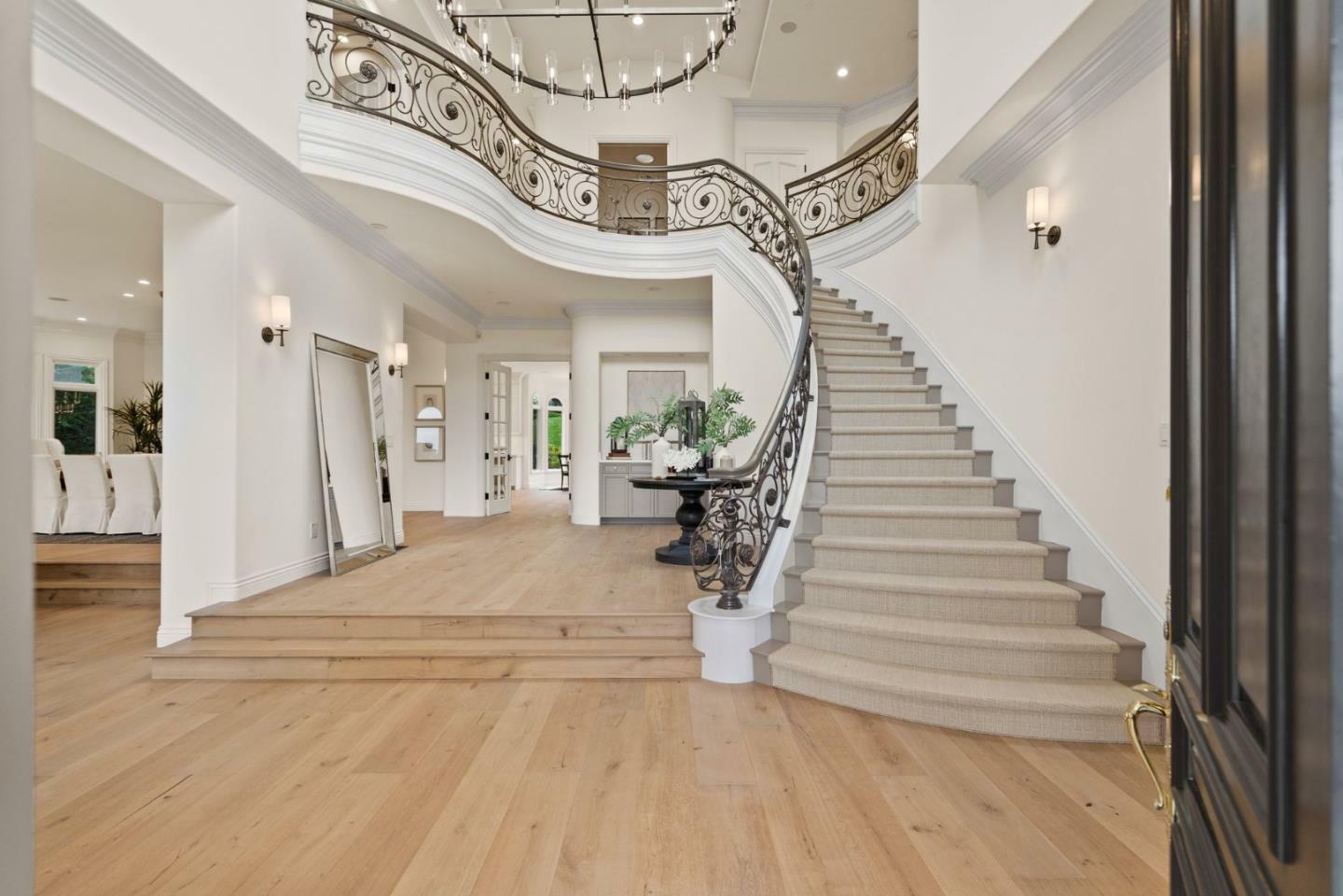 Property Photo: 1535 Lakeview Drive CA 94010